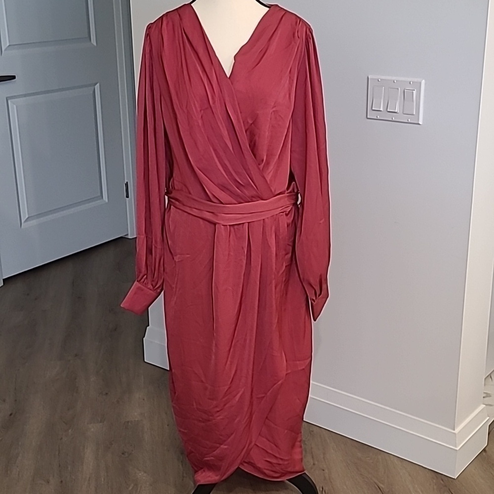 City Chic Size M Pink Opulent Midi Dress